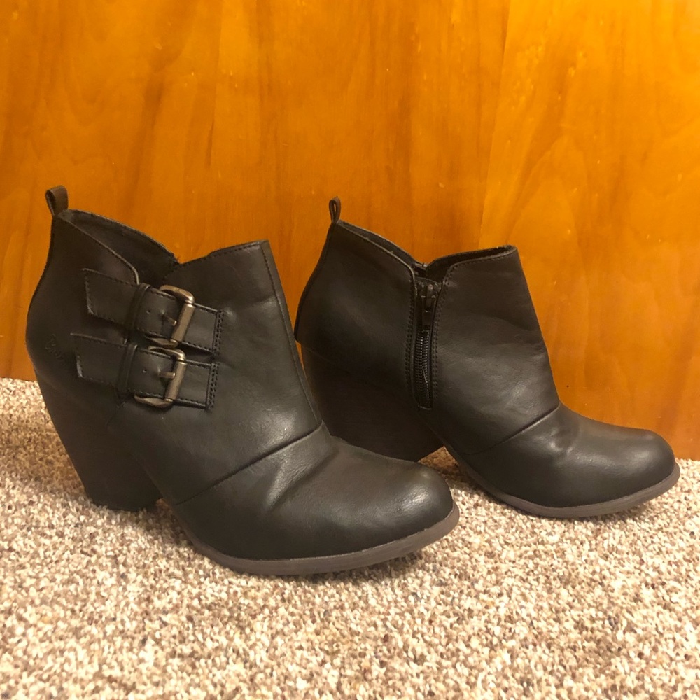 Blowfish Black Size 8.5 Heeled Ankle Boot
